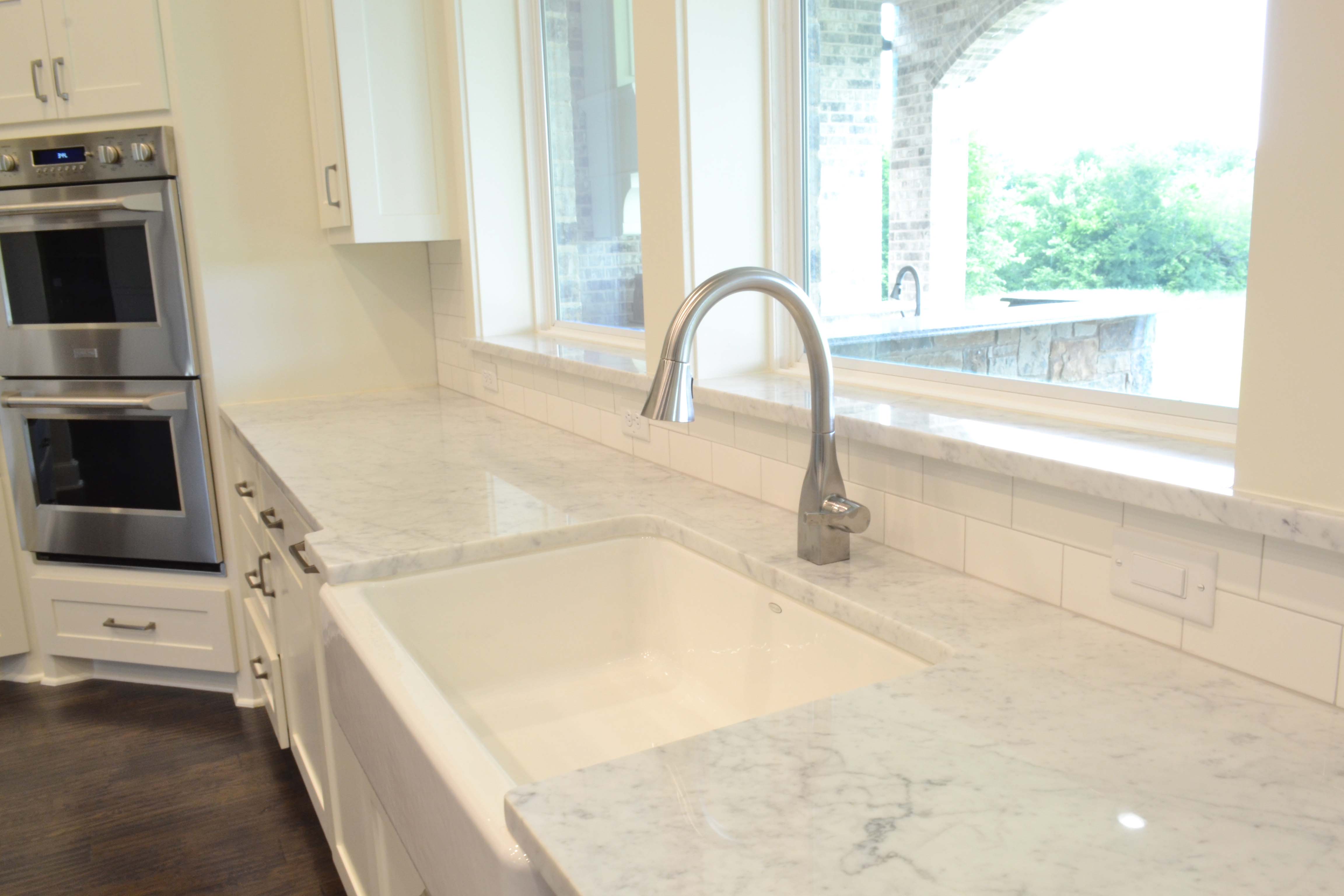 apos_floors_granite_countertops_tile_carpet_kitchens_table_hardwood_bathrooms_texas_alvarado_dallas_fort_worth_.jpg